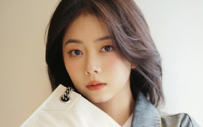 Đàm Tùng Vận tay trong tay bên 'tình trẻ' kém 7 tuổi, được netizen đẩy thuyền nhiệt tình Ảnh 2