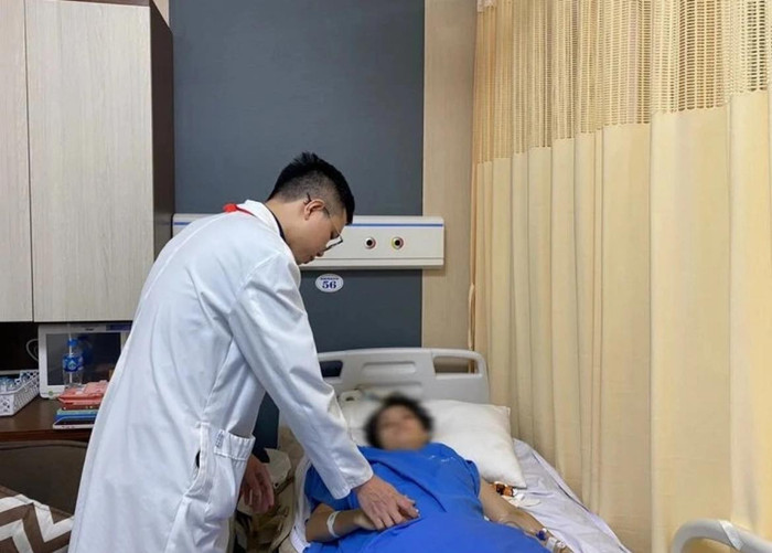 Bác sĩ Lý đang dần hồi phục.