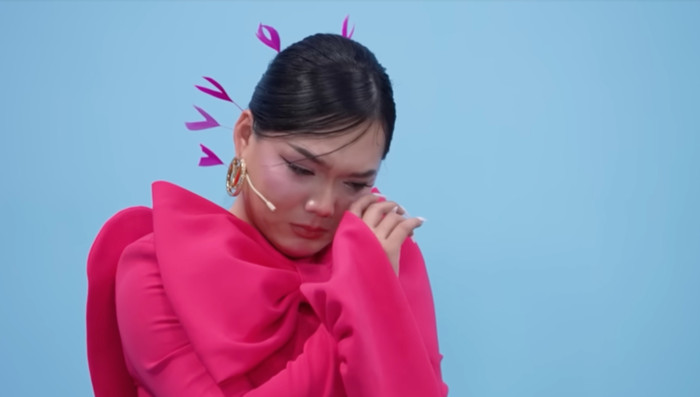 Chia sẻ của Dương Phúc khiến Phạm Thoại rơi nước mắt