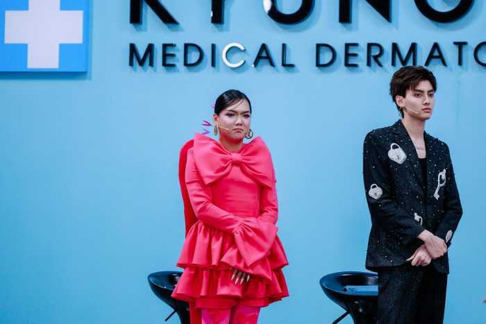 Lần thứ 3 đưa thí sinh vào vòng loại khiến Phạm Thoại không giữ được cảm xúc.