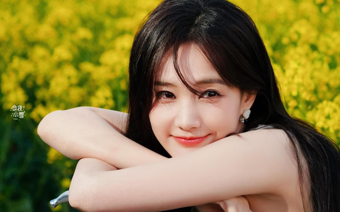 'Chị gái' Bạch Lộc gây sốt khi diện váy cưới Ảnh 2