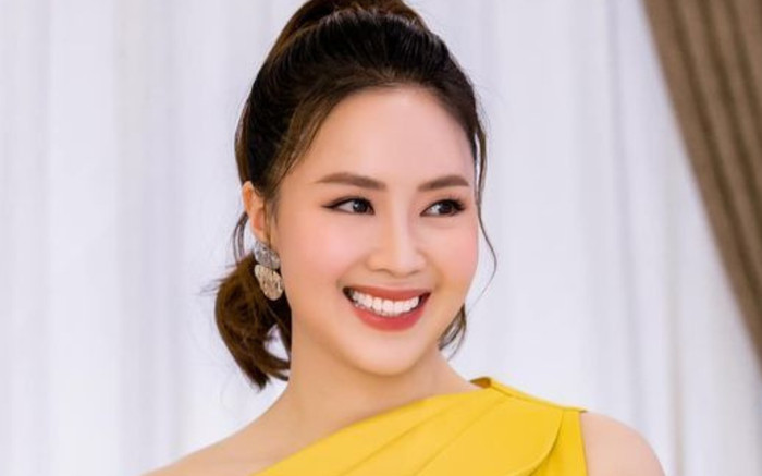 'Mẹ' Hồng Diễm gây sốt vì quá trẻ đẹp, nhan sắc thế nào mà thách thức cả tuổi tác? Ảnh 2