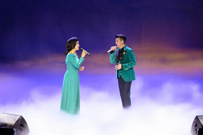 Diva Mỹ Linh - Đàm Vĩnh Hưng tông xuyệt tông.