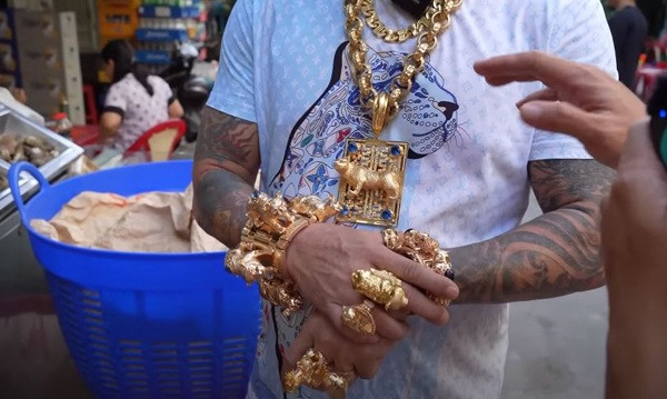 Anh Dũng khẳng định đeo vàng là sở thích của bản thân