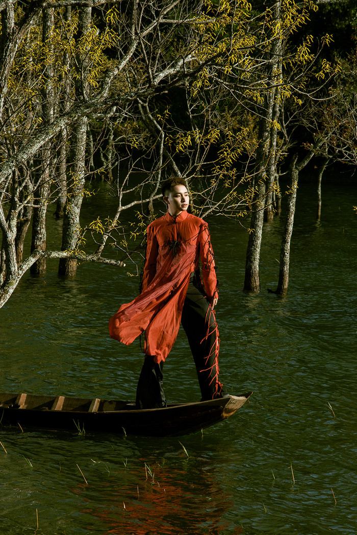 Hot TikToker mang niềm tự hào dân tộc vào sản phẩm âm nhạc của mình. 