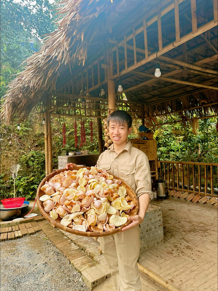 Nguyễn Ngọc Khánh sinh ra tại vùng đất trung du Cẩm Khê