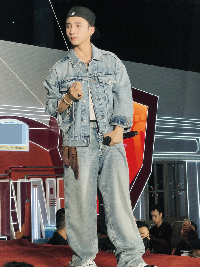 Hình ảnh của Sơn Tùng tại sự kiện ngày 19/5 vừa qua.