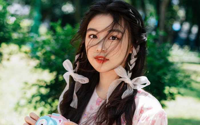 Hoa mắt trước tủ đồ hiệu đắt đỏ của ái nữ Lọ Lem nhà Quyền Linh Ảnh 2