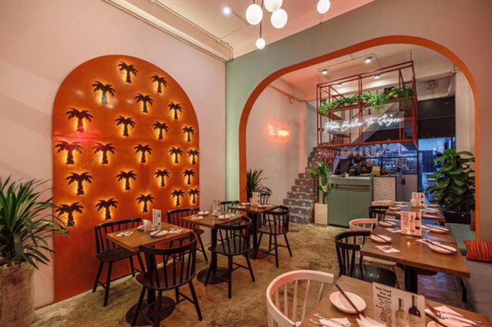 Không gian của quán.