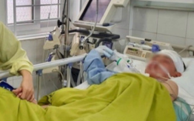 Nam sinh lớp 8 bị đánh chấn thương sọ não tiên lượng rất xấu, đã chuyển viện Ảnh 2