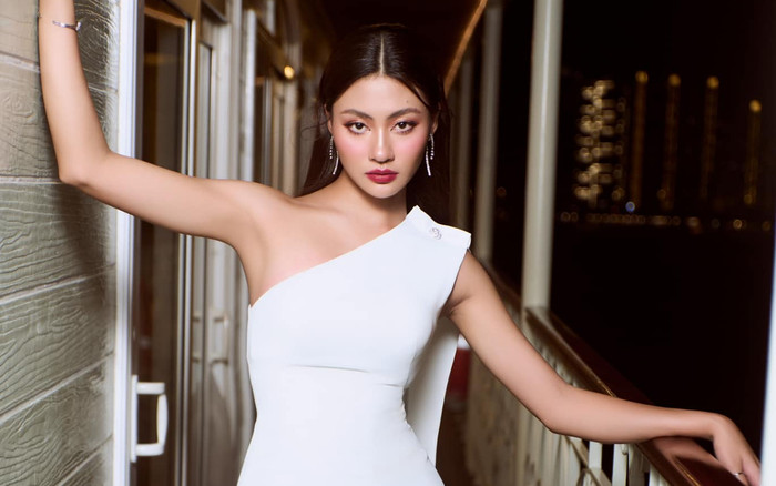 Hoa hậu đình đám Vbiz lên tiếng phân trần khi bị nhận xét kém duyên Ảnh 2