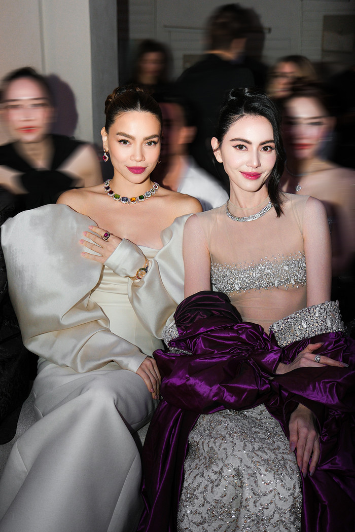 Hai người đẹp này đã từng gặp nhau trong nhiều sự kiện và có mối quan hệ cực kỳ thân thiết. 