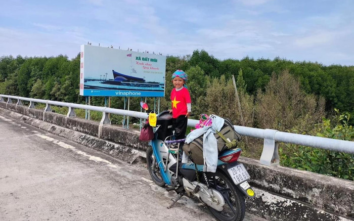 Mẹ trẻ người Dao và con trai 4 tuổi mắc võng, ngủ lều giữa rừng, 2 lần thực hiện hành trình xuyên Việt Ảnh 2