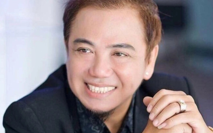 Hồng Tơ: Từ ông hoàng cát-xê đến scandal gây mất tất cả, xuống tóc đi tu ở tuổi xế chiều Ảnh 2