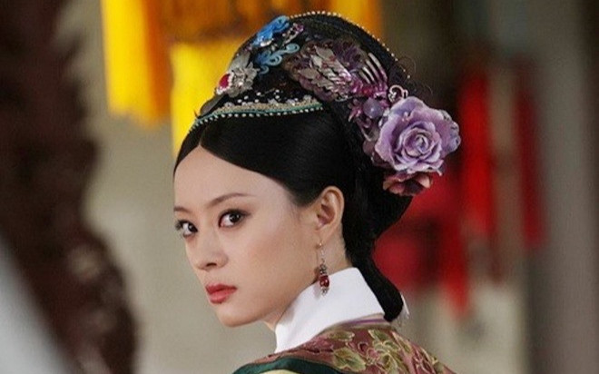 Sao nữ từng bị chê cười là kẻ không cha, vụt sáng trở thành “bà hoàng” truyền hình Cbiz Ảnh 2