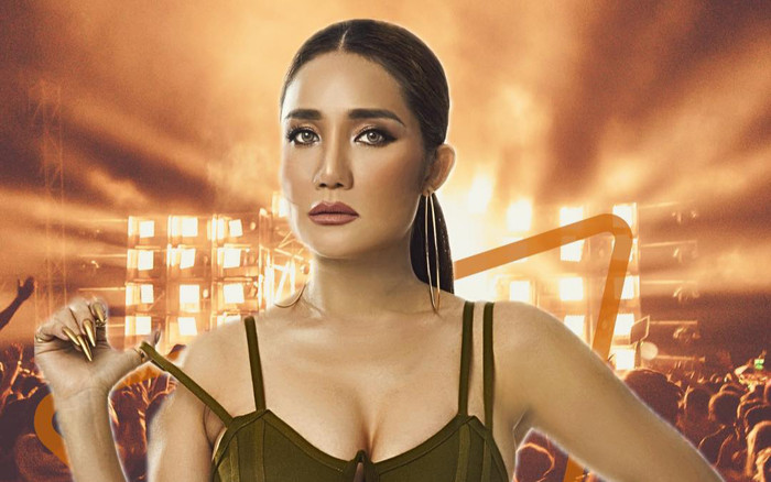 Bị mỉa mai có tuổi nhưng vẫn mặc đồ dị hợm, MC Cát Tường đáp trả gay gắt Ảnh 2