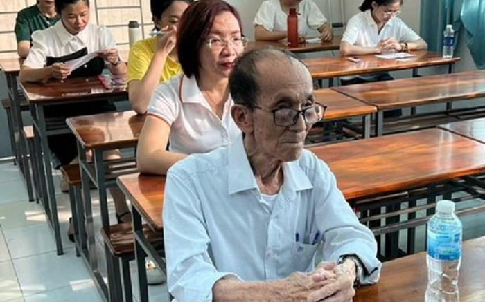 Cụ ông 87 tuổi đi thi Thạc sĩ Ảnh 2