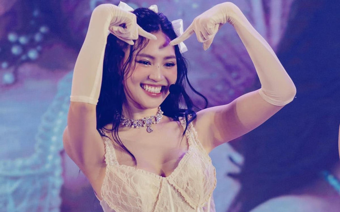 Ninh Dương Lan Ngọc nói về việc debut trong nhóm nhạc: 'Tôi hát hơi dở' Ảnh 2