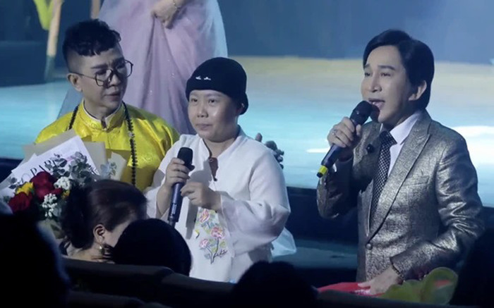 Nữ ca sĩ bolero bị bệnh giai đoạn 3 vẫn đi bán kẹo kéo mưu sinh, nay nhận điều đặc biệt Ảnh 2