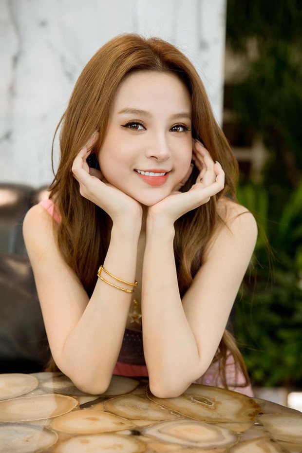 Sắc vóc 'đáng ngưỡng mộ' của Huyền Baby