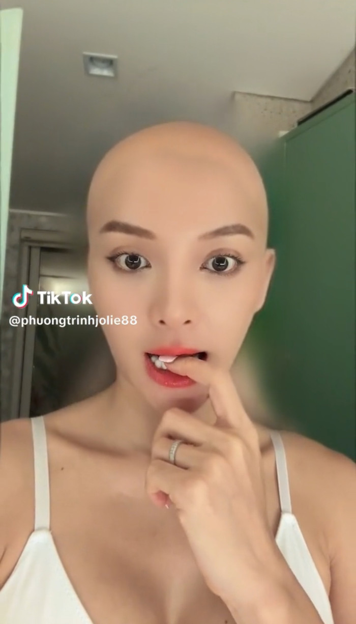 Diện mạo của Phương Trinh Jolie mới đây khiến cư dân mạng xôn xao.