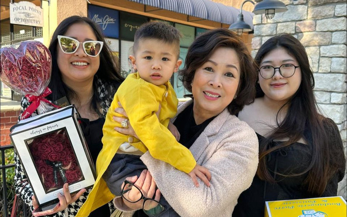 NSND Hồng Vân mừng sinh nhật bên gia đình, dung mạo con gái và cháu ngoại gây chú ý Ảnh 2