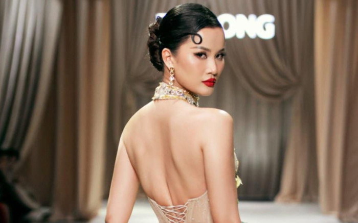 'Kiếp nạn' của Hương Ly: Từ bị chê tiếng Anh đến... bắp tay bự Ảnh 2