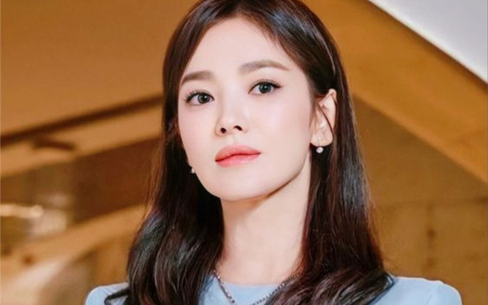 Song Hye Kyo gây tranh cãi vì đã 'lừa dối' khán giả, liền bị netizen chỉ trích 'quá giả tạo' Ảnh 2