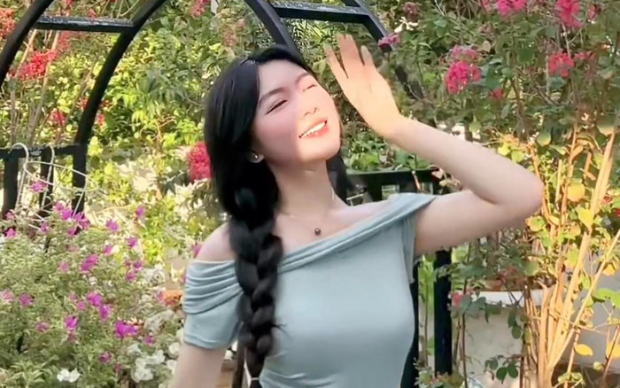 Lọ Lem nhà Quyền Linh với nhan sắc đỉnh cao, múa 20s thu về gần 10 triệu view Ảnh 2