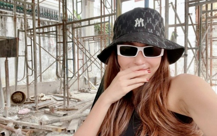 Thúy Diễm tặng nhà cho bố mẹ chồng Ảnh 2