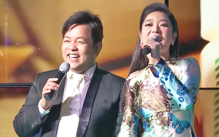 Hà Thanh Xuân và Quang Lê công khai nắm tay, nói chuyện đám cưới trước hàng nghìn khán giả Ảnh 2