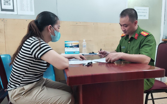 Tài khoản bất ngờ nhận được hơn 900 triệu đồng, người phụ nữ tức tốc làm điều này Ảnh 2