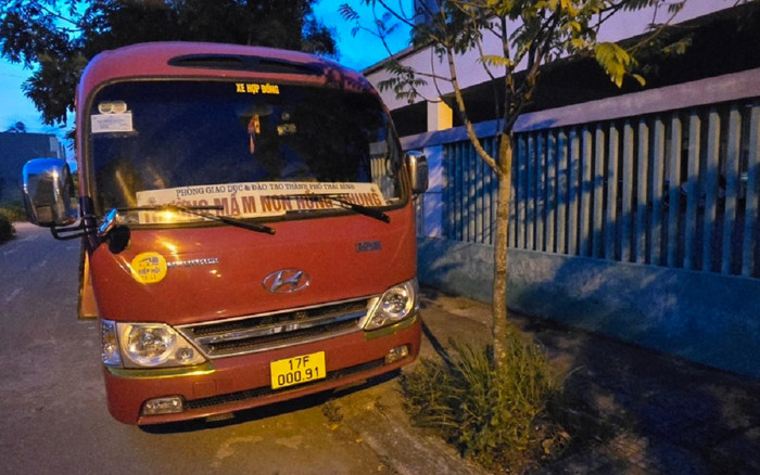 Vụ trẻ mầm non bị bỏ quên trên xe đưa đón: Phát hiện vắng nhưng không thông báo Ảnh 2