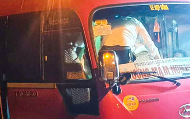 Khởi tố cô giáo mầm non vụ bé trai bị bỏ quên trên xe đưa đón Ảnh 2