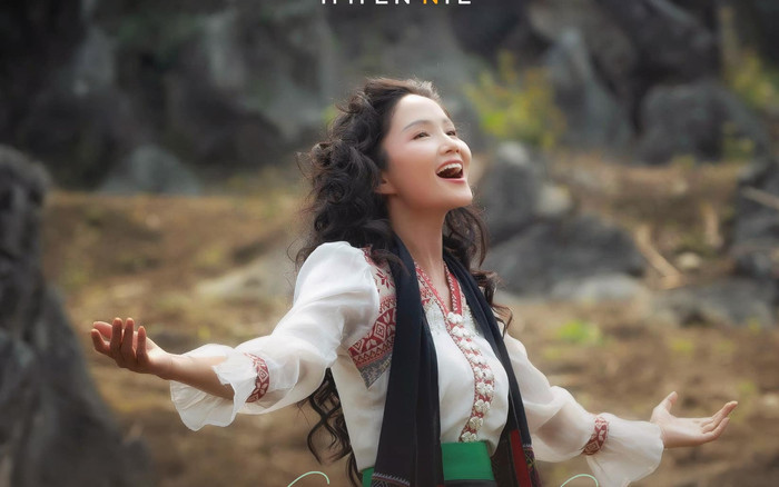 Tiếp bước Nam Em, H'Hen Niê muốn trở thành 'hoa hậu đi hát'? Ảnh 2