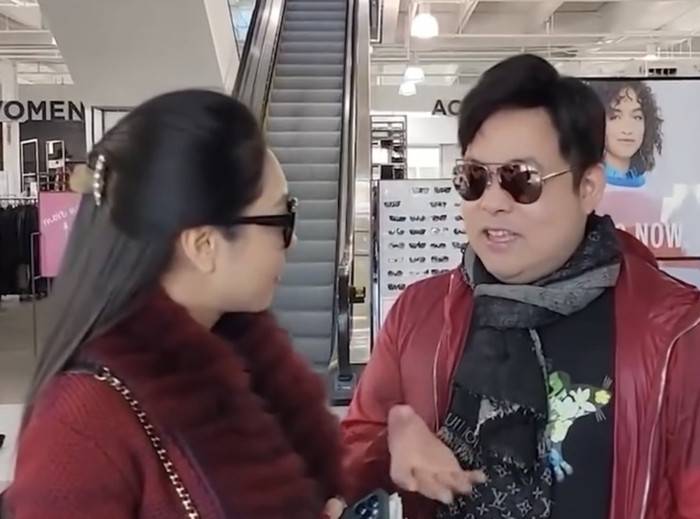 Hà Thanh Xuân cùng Quang Lê đi mua sắm