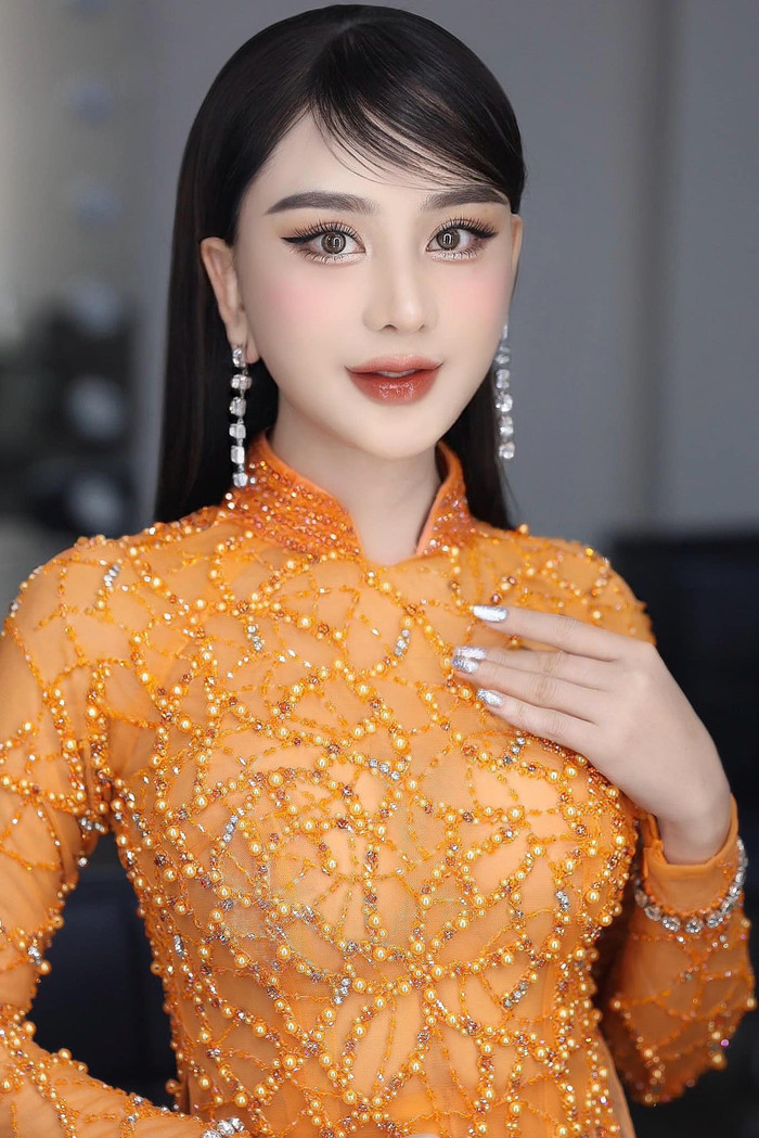 Lâm Khánh Chi ở tuổi U50 vẫn giữ được sắc vóc khiến bao người phải ao ước.