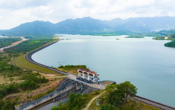 Khung cảnh bình yên ở đập Suối Dầu Ảnh 2