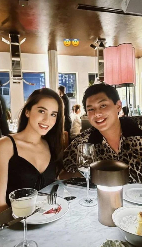 Cậu út bên bạn gái.