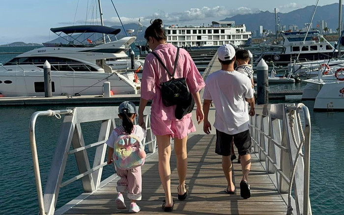 Cường Đô La đưa gia đình đi du lịch, sương sương cũng đủ thấy đậm 'mùi tiền' Ảnh 2