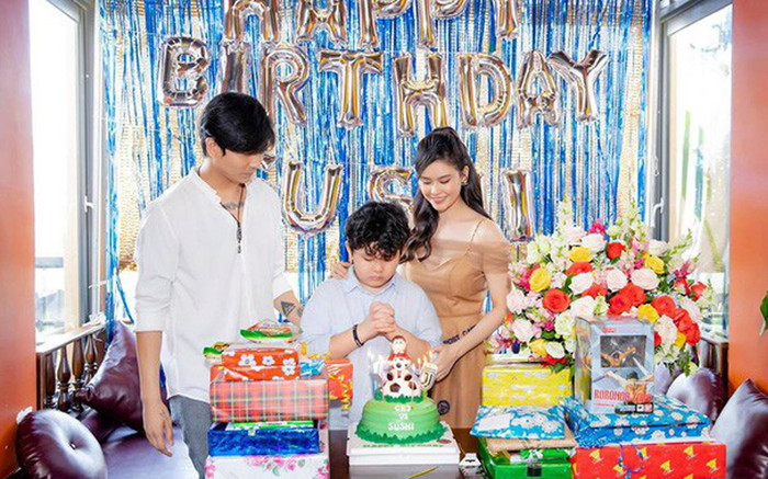 Ca sĩ Việt ly hôn vẫn sống chung vợ cũ một thời gian, nói gì về chuyện tái hợp sau tấm ảnh thân mật? Ảnh 2