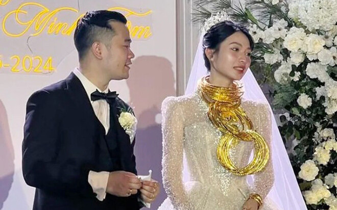 Cô dâu vàng đeo trĩu cổ trong đám cưới bạc tỷ bày tuyệt chiêu giữ gìn tình yêu Ảnh 2