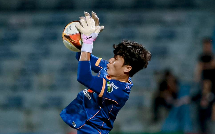 Thủ môn Bùi Tiến Dũng được Filip Nguyễn ngợi khen, có phản hồi ngạo nghễ Ảnh 2
