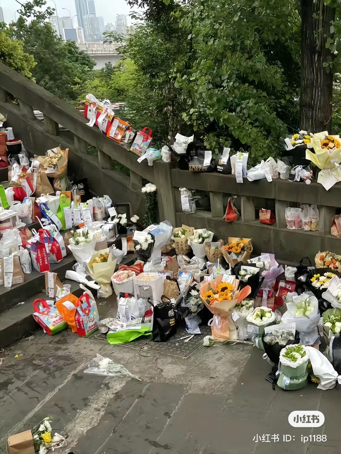 Ai nấy cũng đều xót xa trước câu chuyện này.