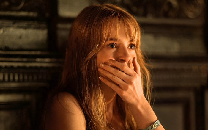 Phim kinh dị về bói bài Tarot của Spenser Cohen: Kịch bản mới mẻ nhưng vẫn còn nhiều điểm trừ Ảnh 2