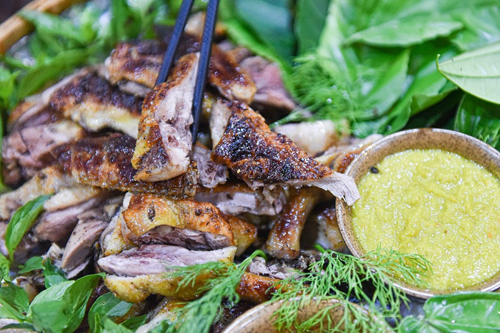 Vịt Cổ Lũng thơm và dai ngọt như thịt gà chạy bộ