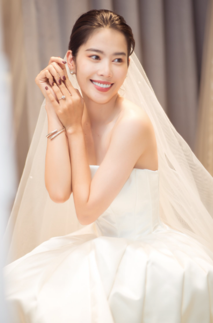 Nam Em được ngỏ lời cưới từ người hâm mộ vì cách nói chuyện dễ thương. 