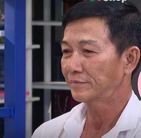 Người đàn ông được ghép đôi với người phụ nữ