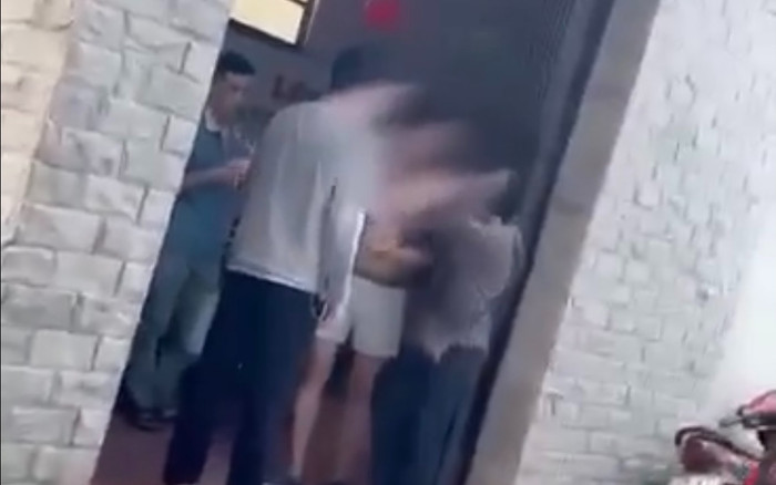 Đến nhà bạn trai đập cửa yêu cầu gặp mặt, phản ứng của phụ huynh khiến cô gái bất ngờ Ảnh 2