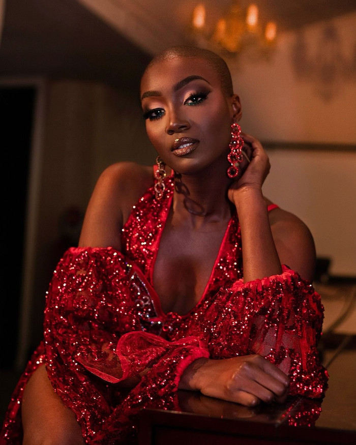 Những năm trước, Pháp luôn gửi đến sân chơi sắc đẹp Miss Grand những cô gái mang vẻ đẹp kiêu sa diễm lệ. Việc cử Safiétou Kabengele đi chinh chiến ở mùa giải năm nay cũng là một bước đột phá trong cách thay đổi tư duy về cái đẹp của quốc gia này. 